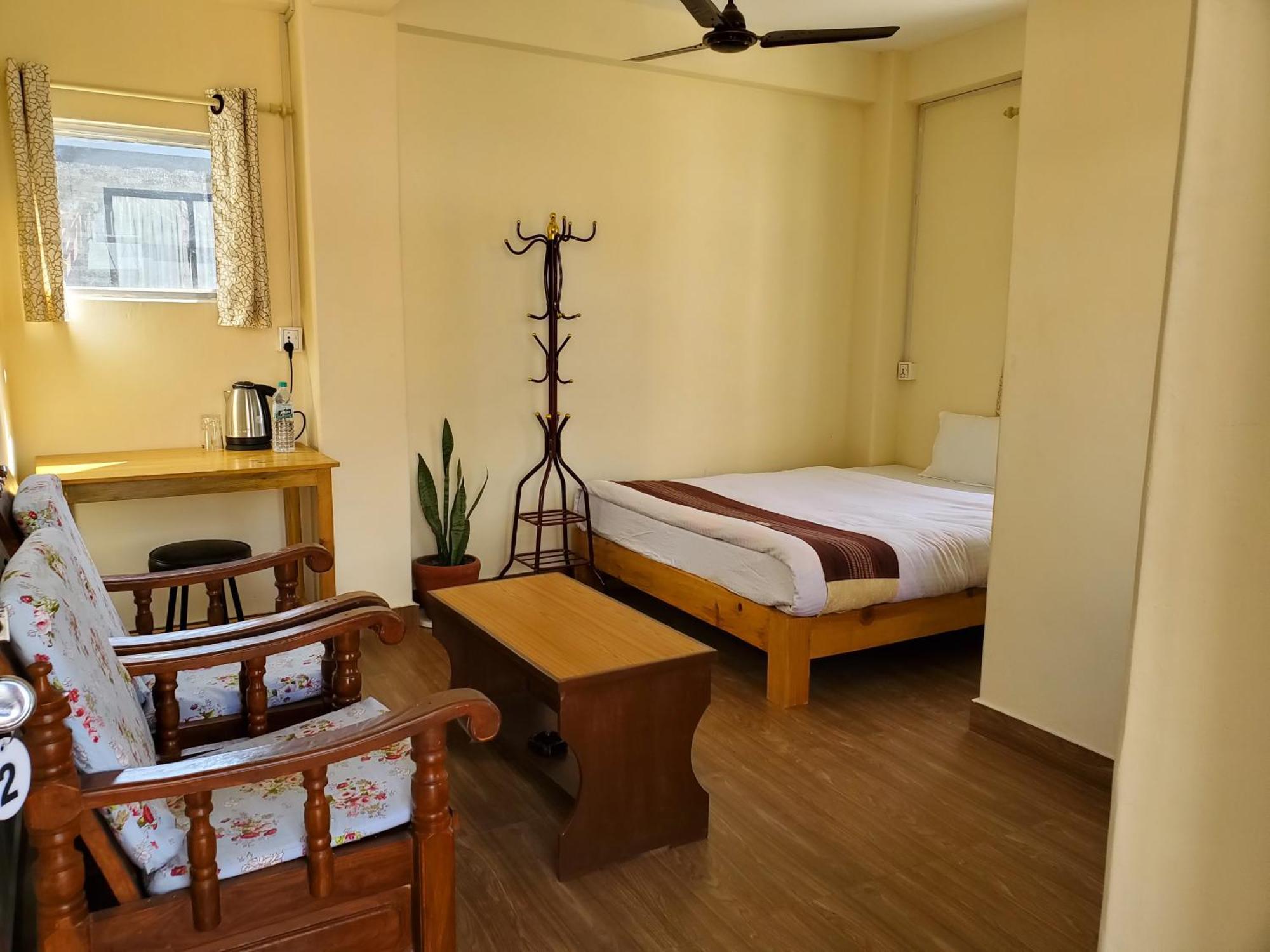 Santoshi Guest House, Ποκάρα Εξωτερικό φωτογραφία