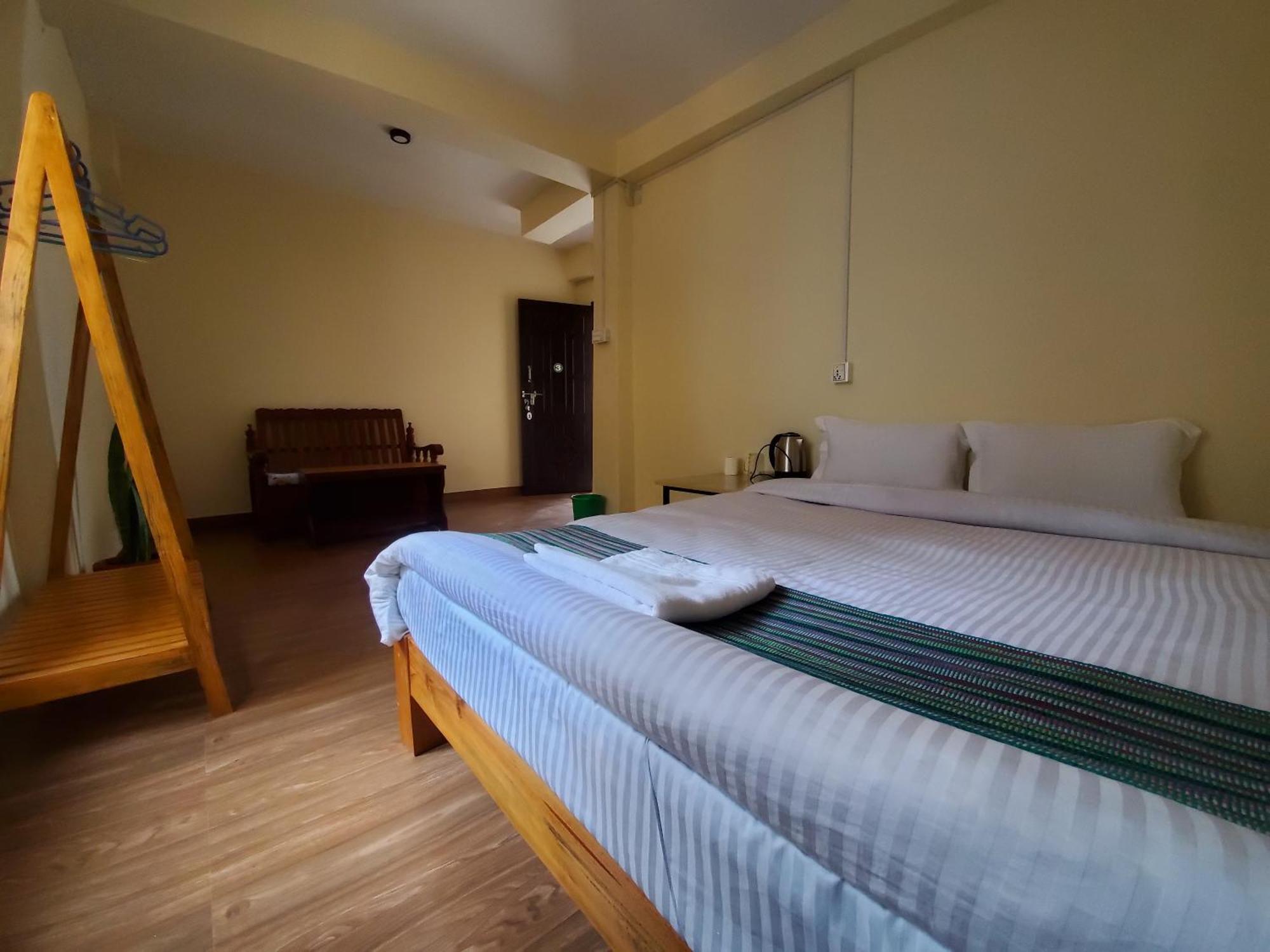 Santoshi Guest House, Ποκάρα Εξωτερικό φωτογραφία