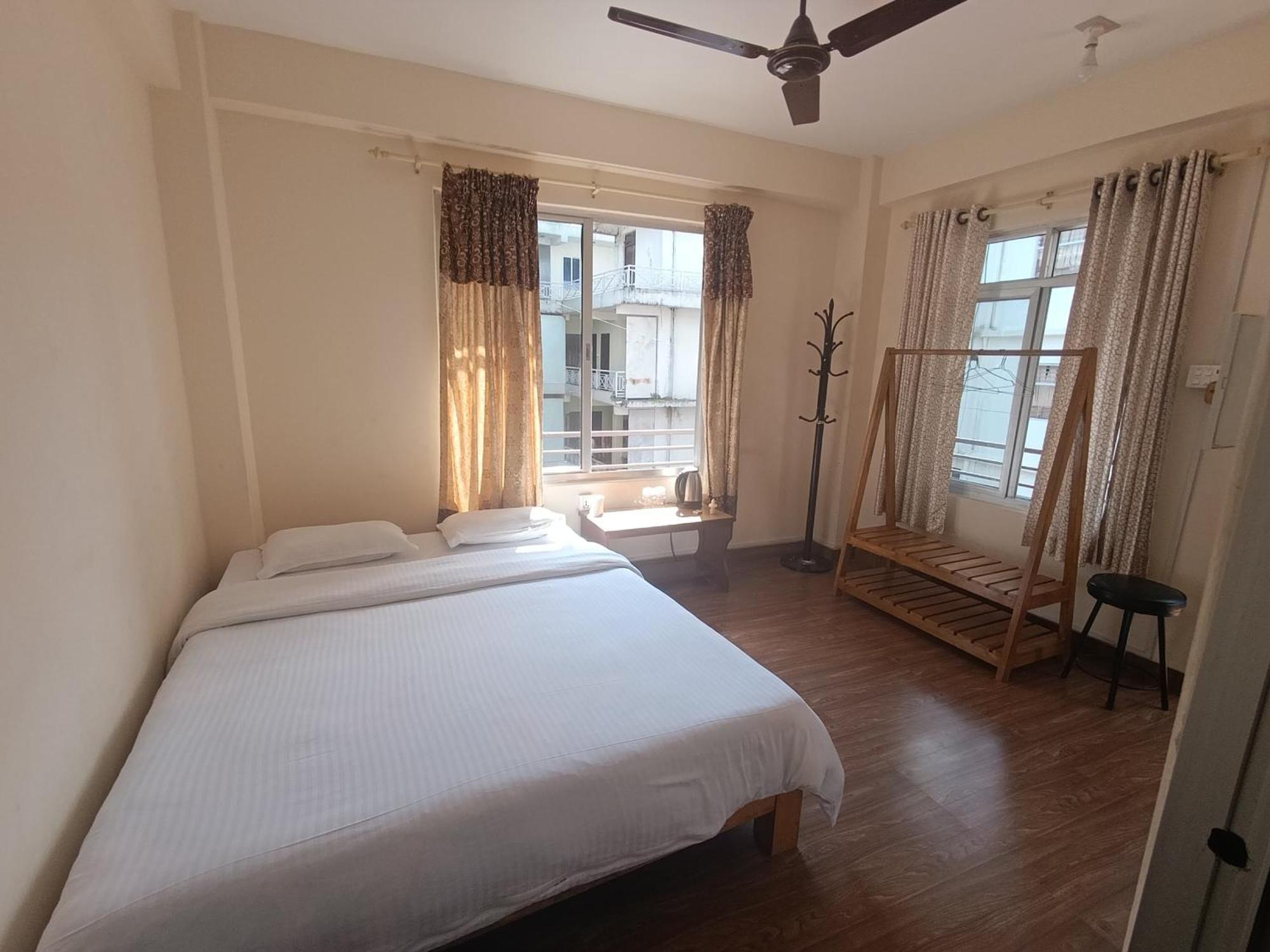 Santoshi Guest House, Ποκάρα Δωμάτιο φωτογραφία