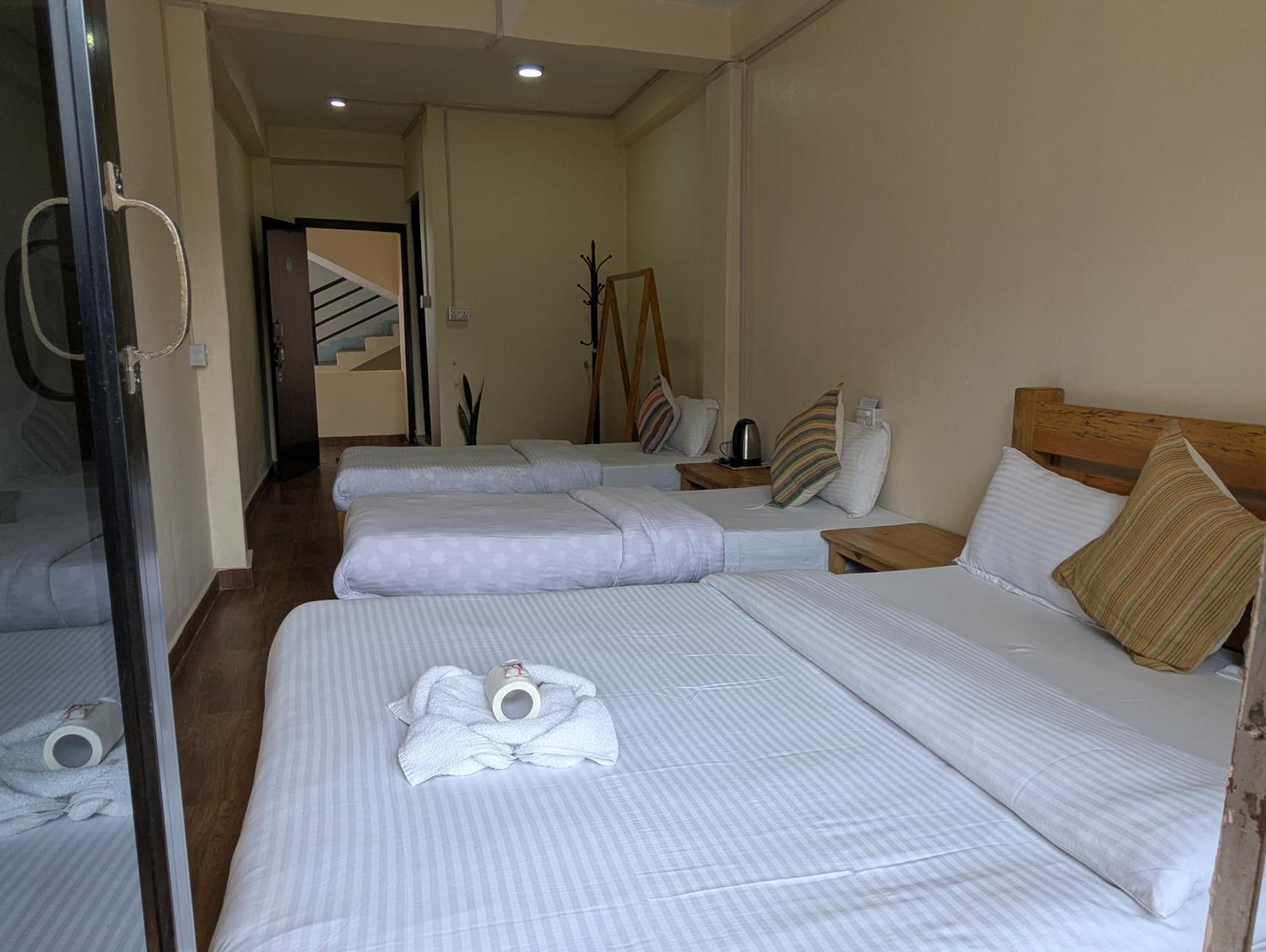 Santoshi Guest House, Ποκάρα Εξωτερικό φωτογραφία
